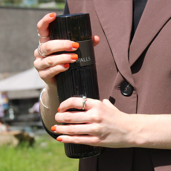 teafalls-tee-flasche-tee-unterwegs-machen-teesieb.jpg__PID:91bef53d-0c1d-4304-89e2-14a893b90503