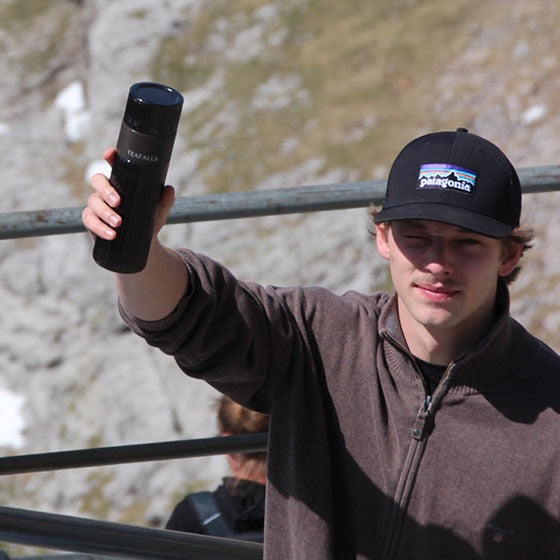 tee-tea-infuser-flasche-tee-unterwegs-machen-loser tee.jpg__PID:60bddfd8-5dd2-4a2b-8caf-572e9f4d604f